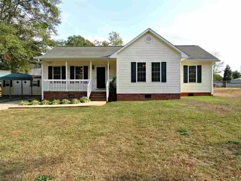 421 Martin Rd, Starr, SC 29684 photo 1