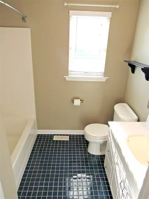 421 Martin Rd, Starr, SC 29684 photo 17