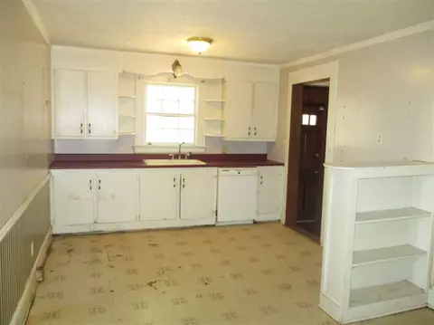 33 Spring St, Pelzer, SC 29669 photo 9