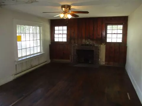 33 Spring St, Pelzer, SC 29669 photo 8