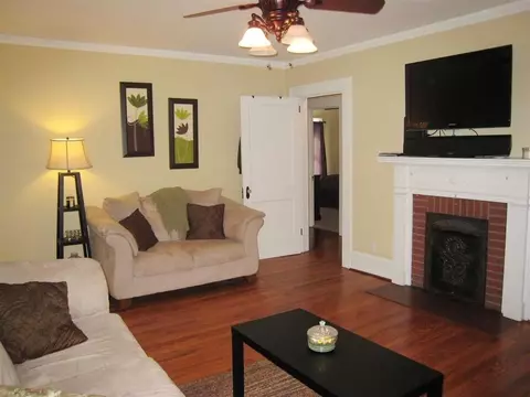 1509 E Calhoun St, Anderson, SC 29621 photo 2