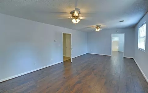 192 Brookhaven Cir, Toccoa, GA 30577 photo 2