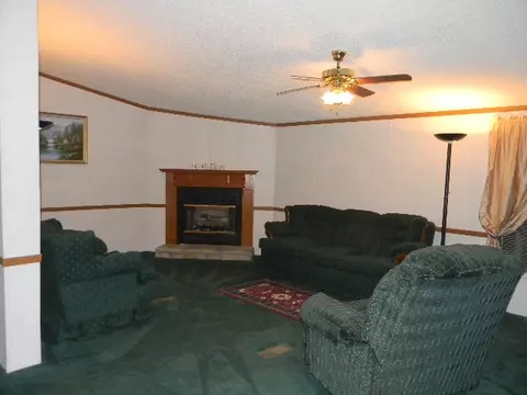 404 Bluefield Rd, Starr, SC 29684 photo 3