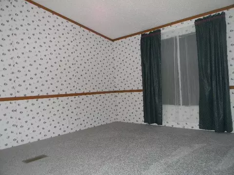 404 Bluefield Rd, Starr, SC 29684 photo 5