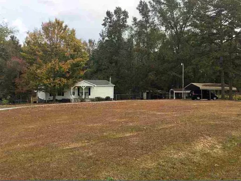 404 Bluefield Rd, Starr, SC 29684 photo 2