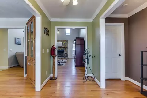 321 Bagwell Dr, Honea Path, SC 29654 photo 6