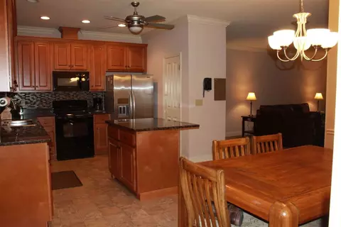1131 Fitzroy, Pendleton, SC 29670 photo 9