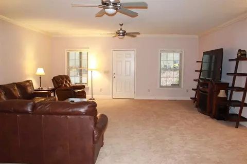 1131 Fitzroy, Pendleton, SC 29670 photo 5