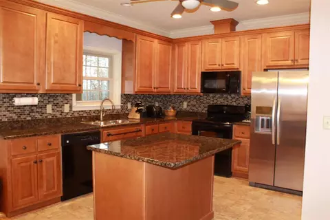 1131 Fitzroy, Pendleton, SC 29670 photo 11