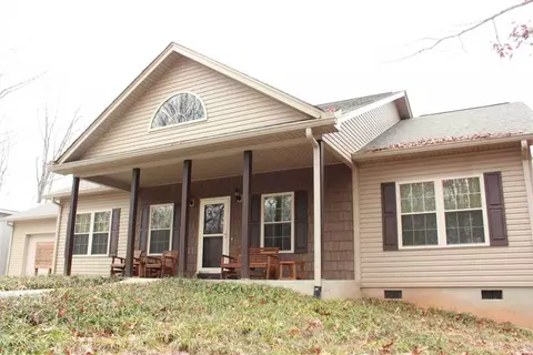 1131 Fitzroy, Pendleton, SC 29670 photo 4