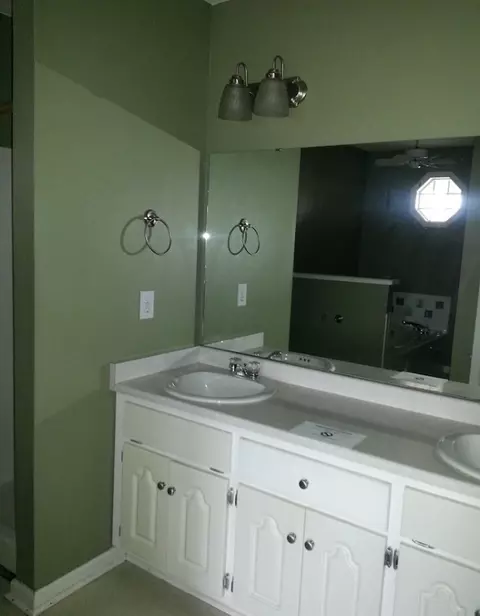 133 E Church Rd, Easley, SC 29642 photo 2