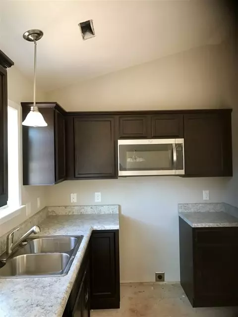 204 W Roper Rd, Easley, SC 29640 photo 4