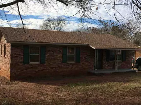 33 S Randall, Williamston, SC 29697 photo 4