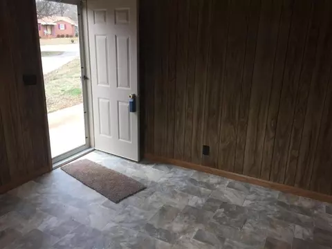 33 S Randall, Williamston, SC 29697 photo 11