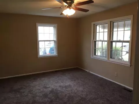 33 S Randall, Williamston, SC 29697 photo 6