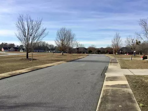 214 Wildwood Dr, Honea Path, SC 29654 photo 7
