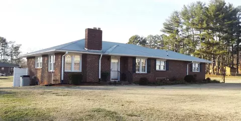 906 Plantation Rd, Anderson, SC 29621 photo 1