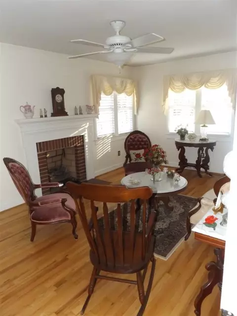 906 Plantation Rd, Anderson, SC 29621 photo 5