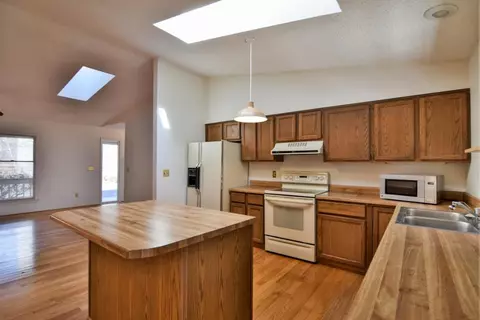 21 Commodore Dr, Salem, SC 29676 photo 10