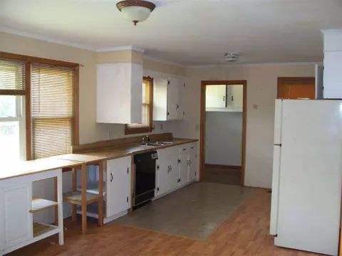 303 Byron St, Williamston, SC 29697 photo 7