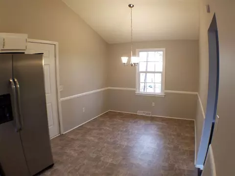 305 Jamestown Rd, Easley, SC 29640 photo 3