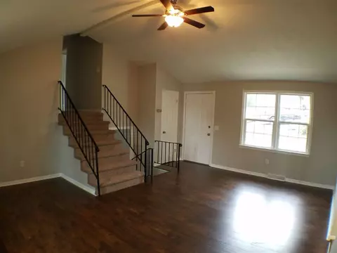 305 Jamestown Rd, Easley, SC 29640 photo 5