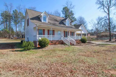 120 Colonial Dr, Pelzer, SC 29669 photo 2