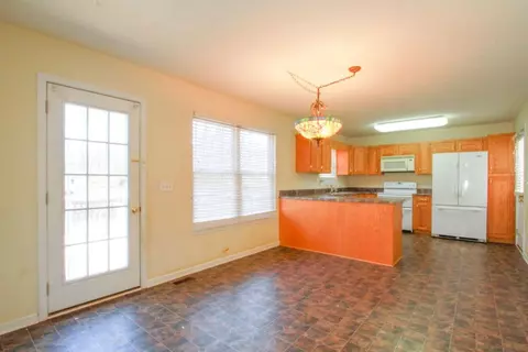 120 Colonial Dr, Pelzer, SC 29669 photo 10