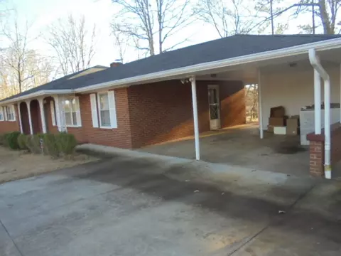 1704 Bolt Dr, Anderson, SC 29621 photo 3