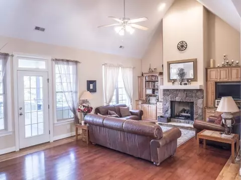 6 Commodore Dr, Salem, SC 29676 photo 4