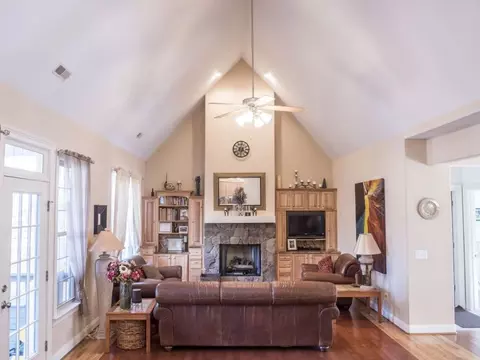 6 Commodore Dr, Salem, SC 29676 photo 5