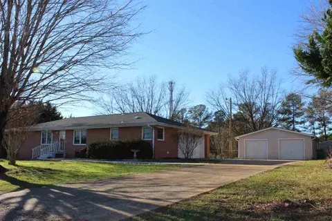 105 Triangle Dr, Seneca, SC 29672 photo 2