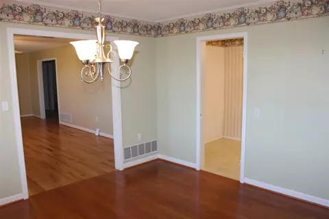 105 Triangle Dr, Seneca, SC 29672 photo 9