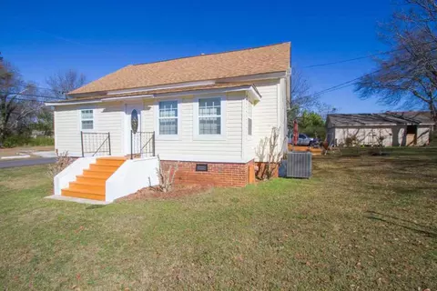 101 S 7th, Easley, SC 29640 photo 1