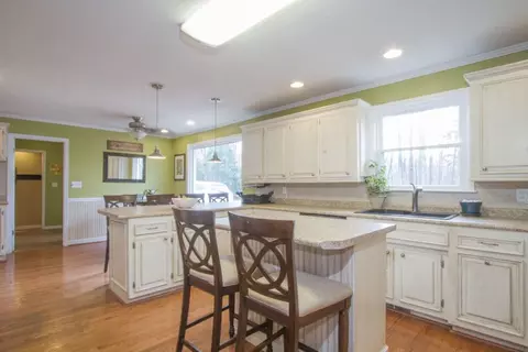 213 Laboone Rd, Easley, SC 29642 photo 10