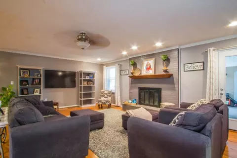 213 Laboone Rd, Easley, SC 29642 photo 4