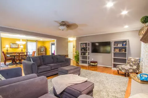 213 Laboone Rd, Easley, SC 29642 photo 5