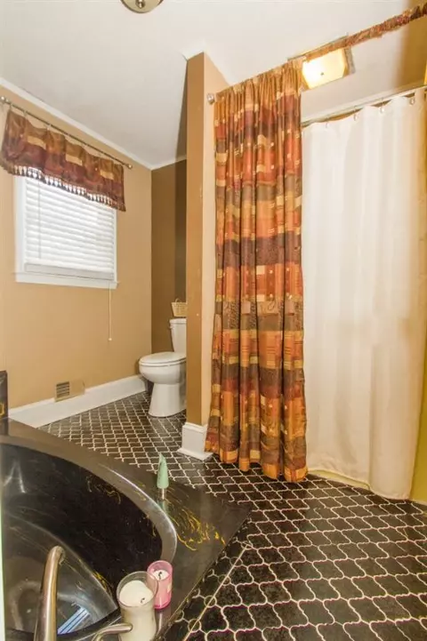 213 Laboone Rd, Easley, SC 29642 photo 15