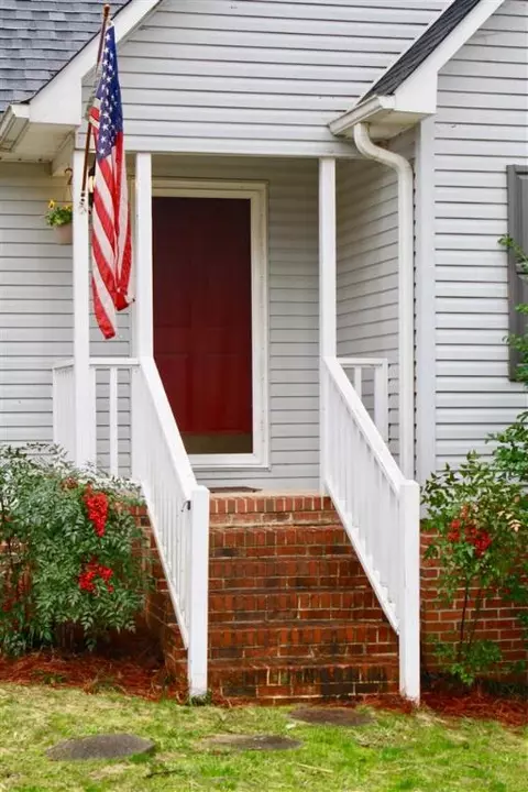 403 Hamilton Forest Dr, Easley, SC 29640 photo 3
