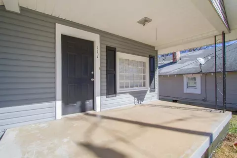 117 E James St, Greer, SC 29651 photo 2