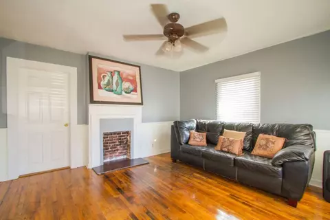 117 E James St, Greer, SC 29651 photo 3