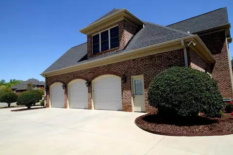 156 Tully Dr, Anderson, SC 29621 photo 3