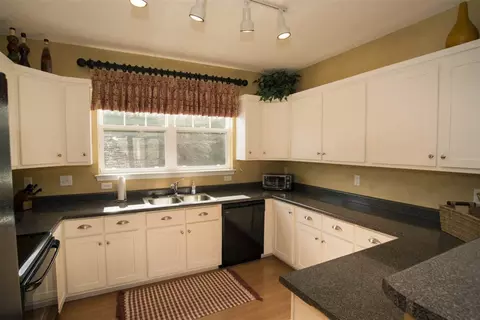 221 Kings Pointe Dr #TORY POINT, Seneca, SC 29678 photo 6