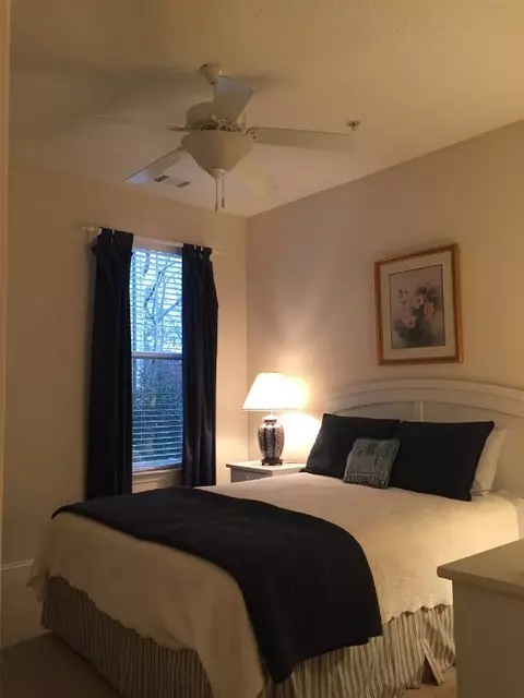 221 Kings Pointe Dr #TORY POINT, Seneca, SC 29678 photo 16