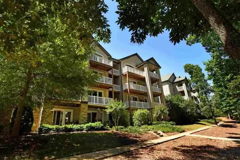 221 Kings Pointe Dr #TORY POINT, Seneca, SC 29678 photo 3