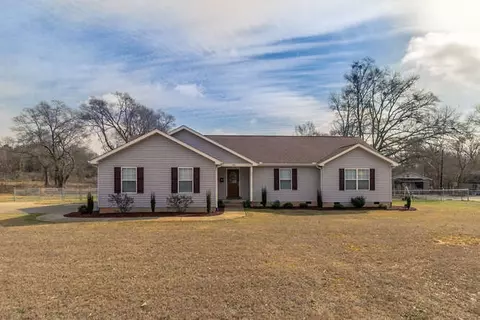 500 Harper St, Honea Path, SC 29654 photo 1