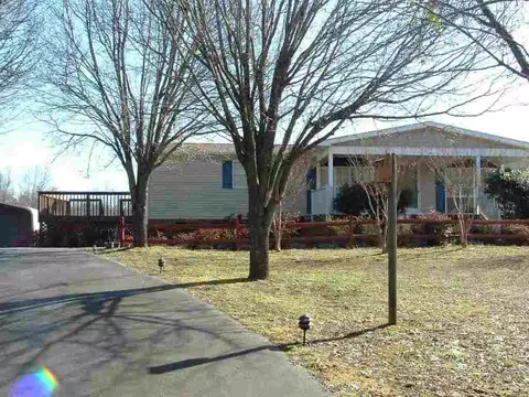 127 E Church Rd, Easley, SC 29642 photo 3
