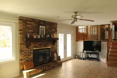 111 Buckingham Rd, Easley, SC 29640 photo 17