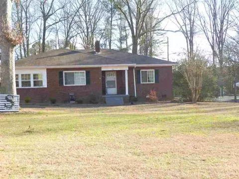 111 Sunset Dr, Honea Path, SC 29654 photo 2