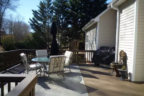 118 Red Maple Cir, Easley, SC 29642 photo 6